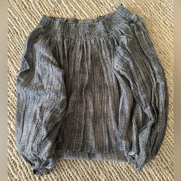 One Teaspoon Top - Picture 1 of 5